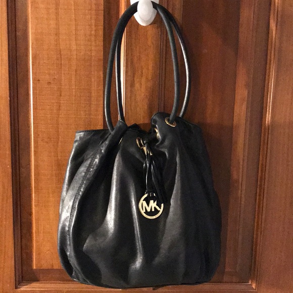 Michael Kors Handbags - Black Michael Kors purse